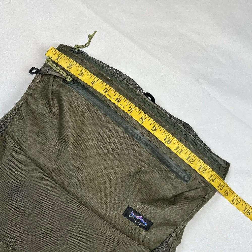 NWT Patagonia Stealth Pack Vest Basin Green Size XS/S Fly fishing Ripstop Patch